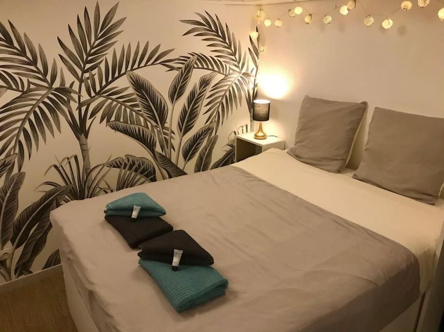 Апартаменты "Les Joncs" Cosy 2 Pieces Cour Intimiste A 5 Min Des Halles ! Сет Экстерьер фото